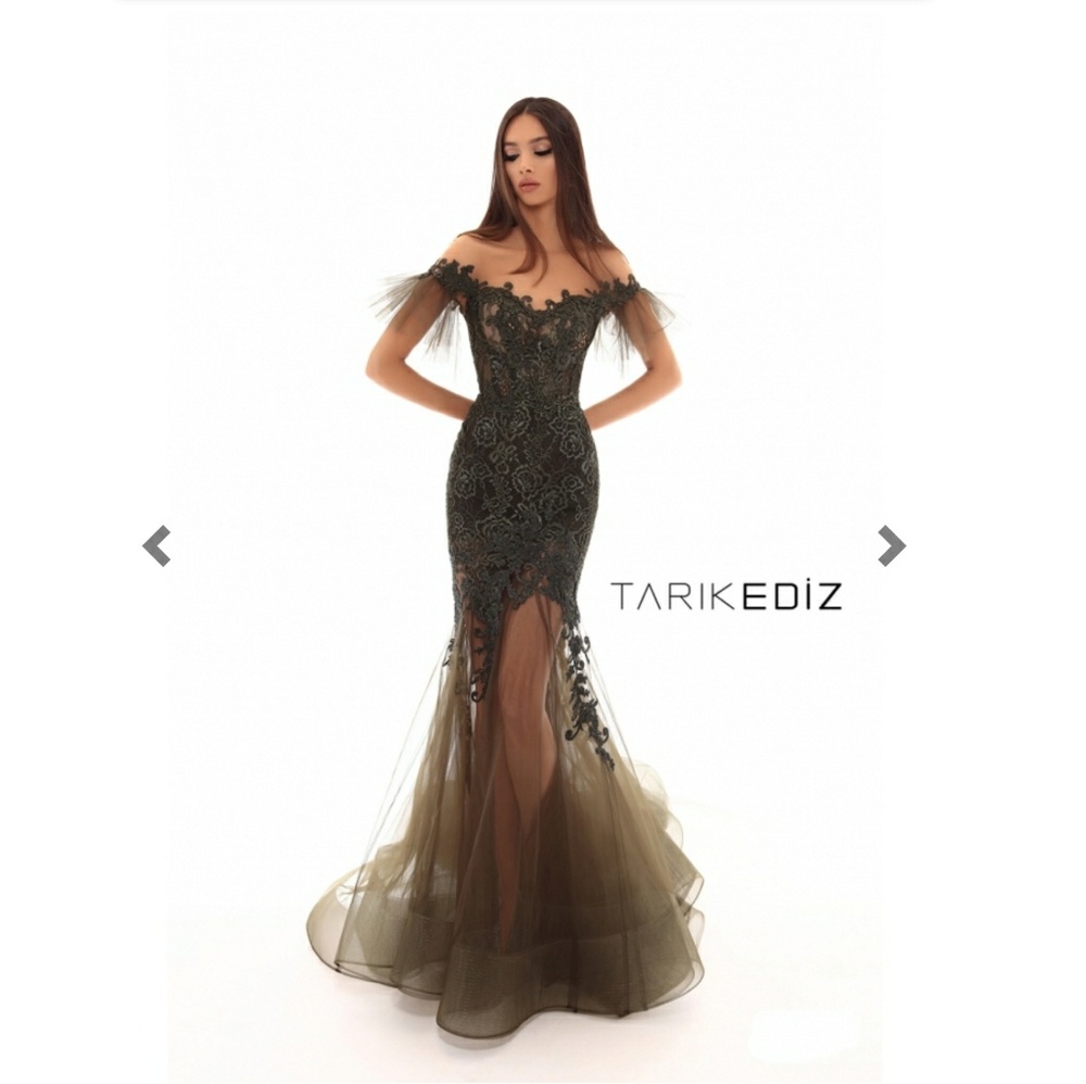 Tarik Ediz Gown